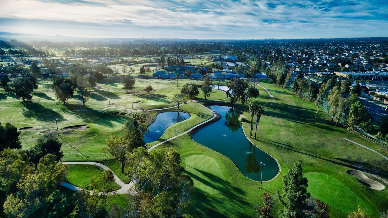 David L. Baker Golf Course Logo
