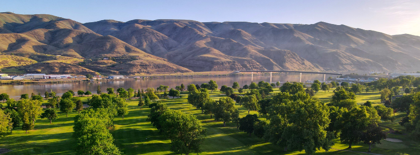 Red Wolf Golf Club Logo