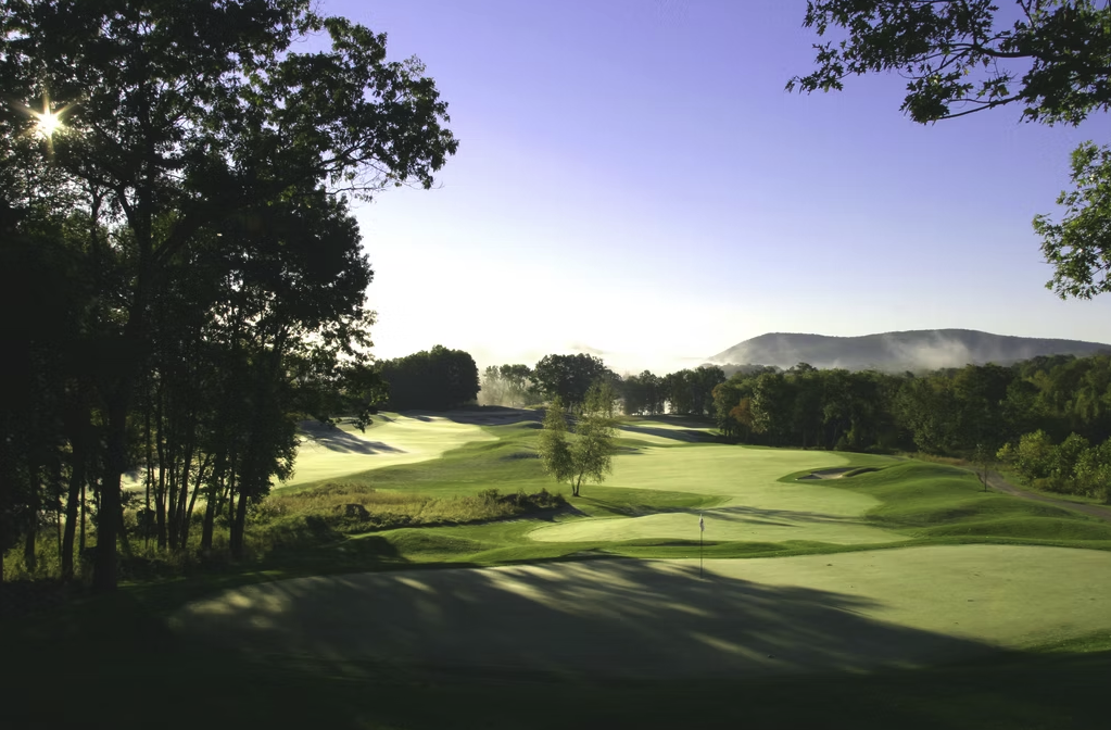 The Club at River Oaks Logo